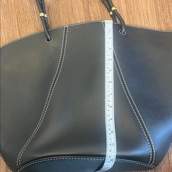 Tory Burch Spaghetti Leather Tote - Picture 15 of 16